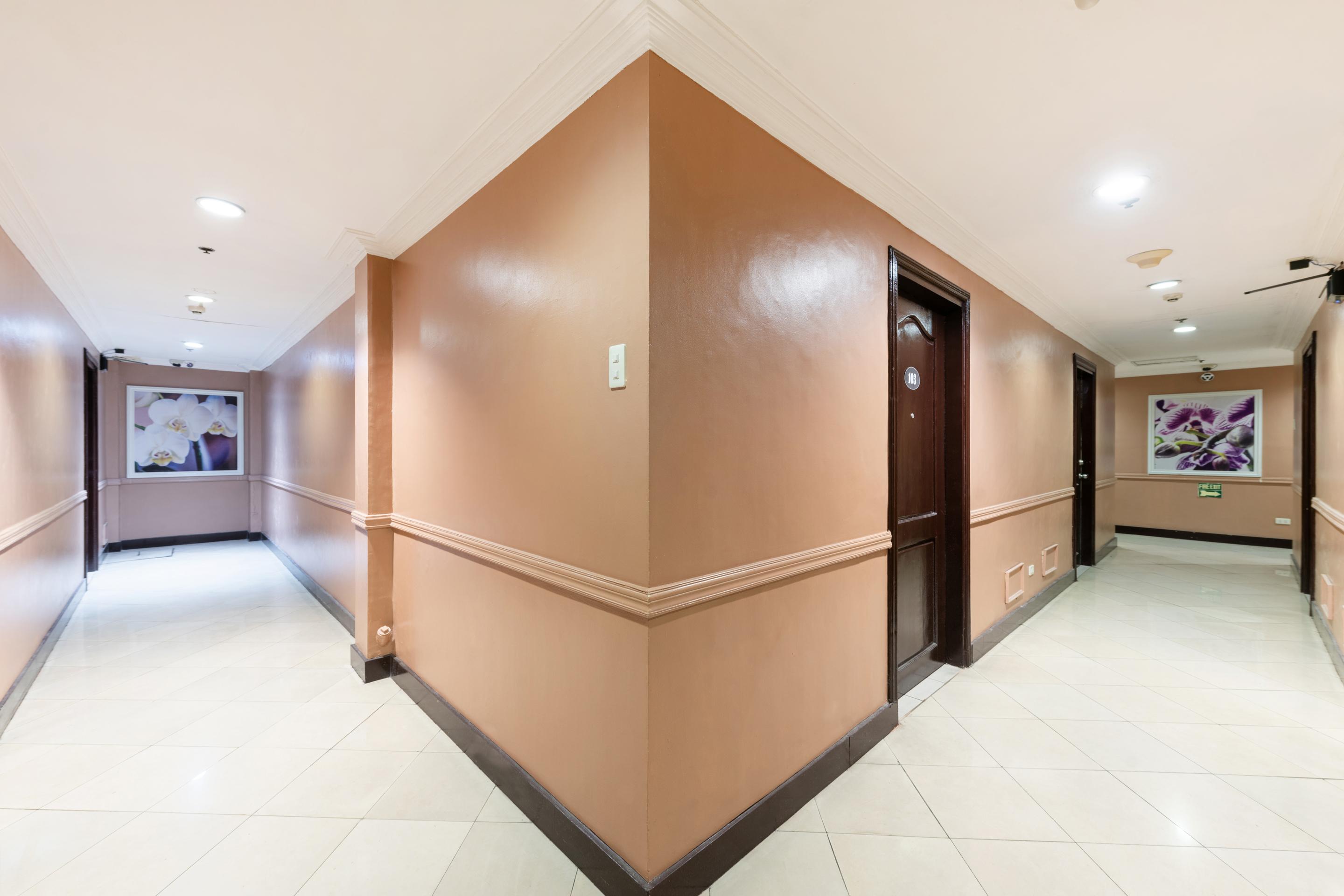 מלון קואזון סיטי Oyo 115 Northridge Mansions מראה חיצוני תמונה