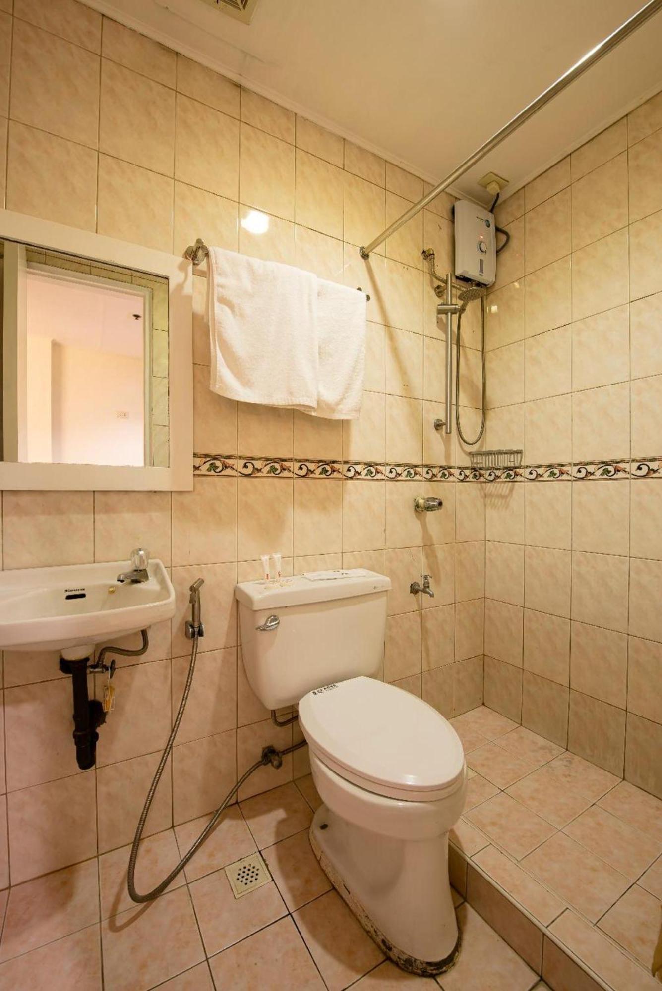 מלון קואזון סיטי Oyo 115 Northridge Mansions מראה חיצוני תמונה