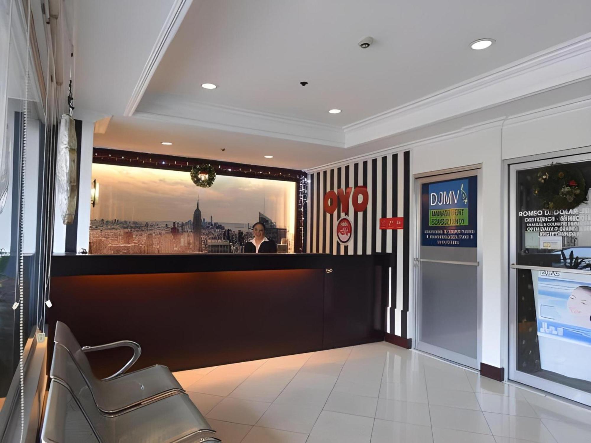 מלון קואזון סיטי Oyo 115 Northridge Mansions מראה חיצוני תמונה